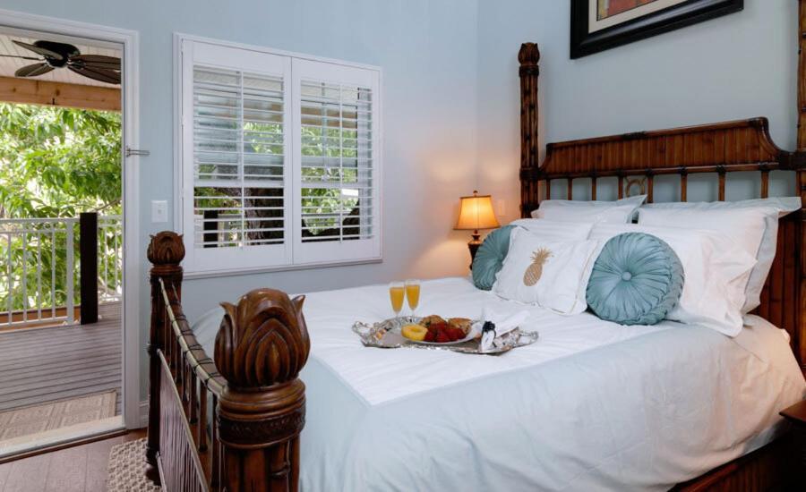 Seaglass Inn Bed And Breakfast Melbourne Beach Ruang foto